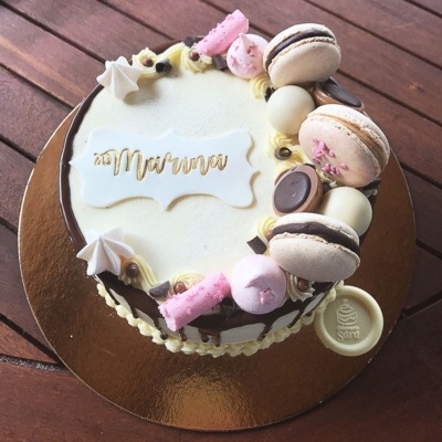 Torta compleanno con Macarons