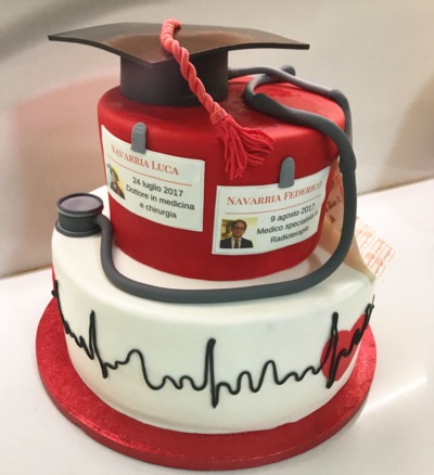 Torta laurea medicina
