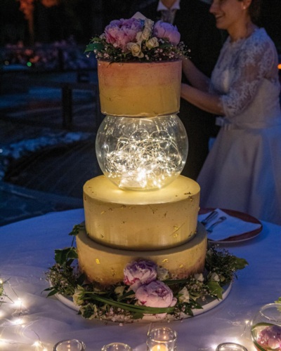 Torta matrimonio con sfera luminosa